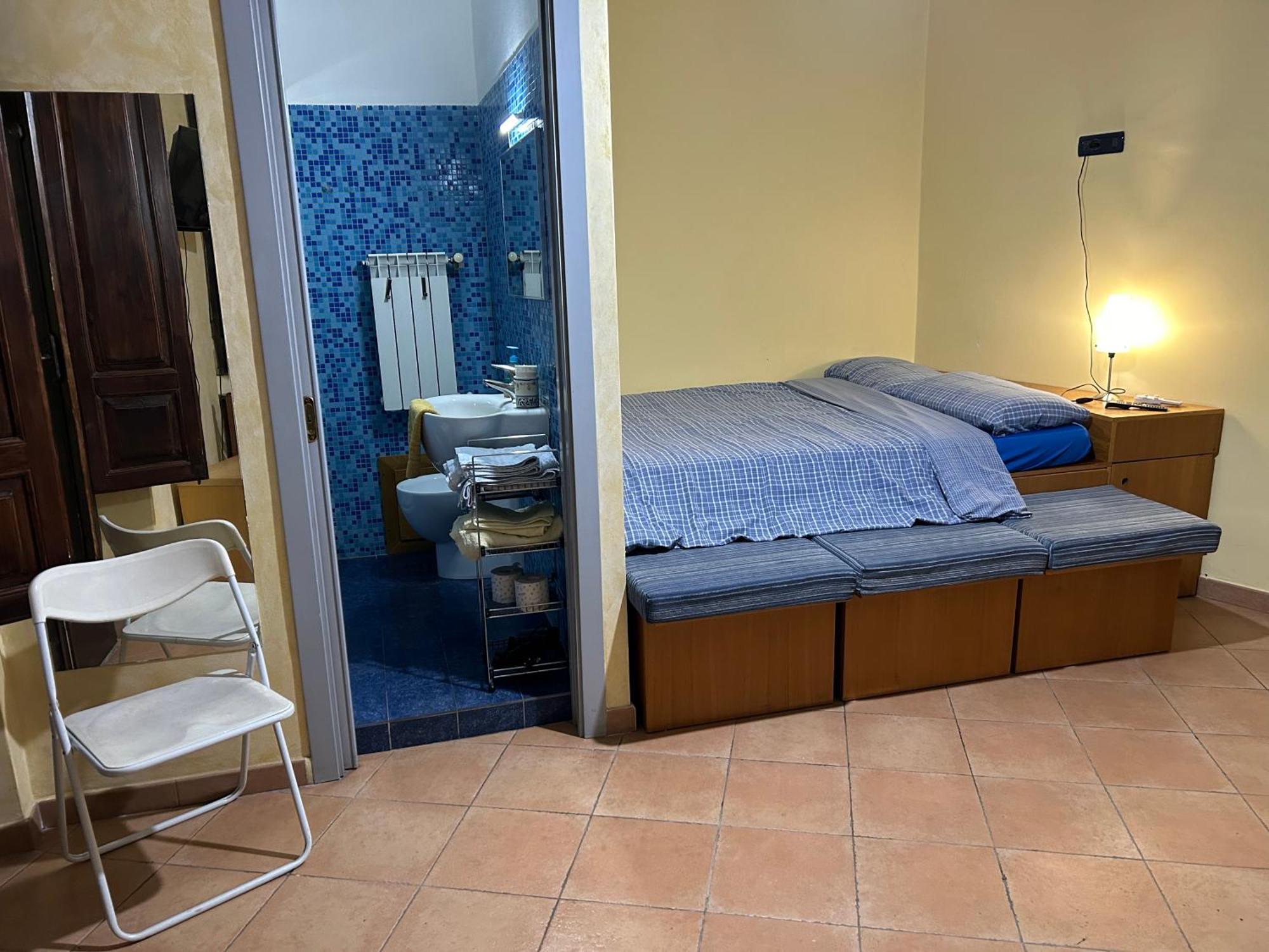 B&B L'Angolo Sulla Piazza Mirabella Imbaccari Eksteriør bilde